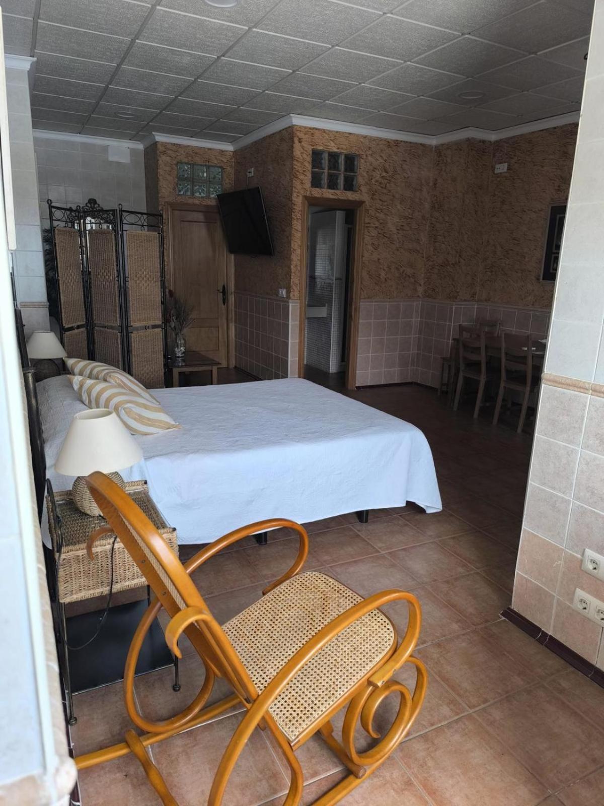 Hostal La Tarayuela Barbate Extérieur photo